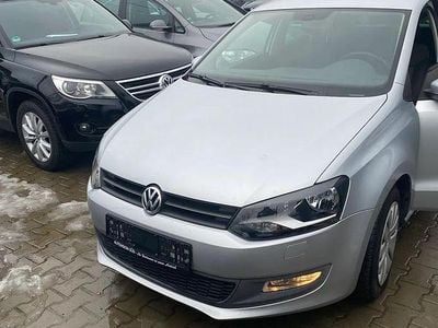 Second-hand VW Polo Comfortline 105 CP (77 kW) 2010 Culoareargint
