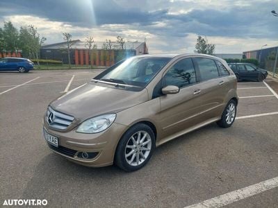Mercedes B180