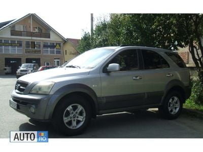 Second-hand Kia Sorento 140 CP (102 kW) 2004 Argintiu SUV