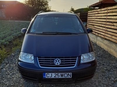 Second-hand VW Sharan 150 CP (110 kW) 2009 Monovolum