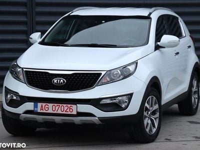 Second-hand Kia Sportage Premium 135 CP (99 kW) 2015 Culoarealb SUV