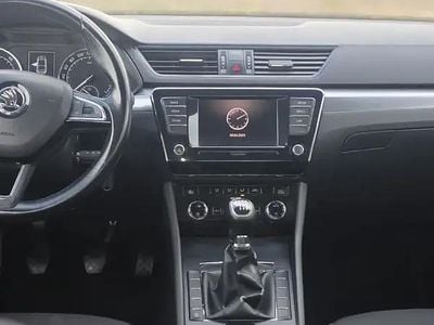 Utilizat 2017 Skoda Superb Berlinǎ | 8.700 EUR