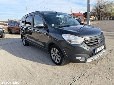Second-hand Dacia Lodgy Stepway 110 CP (80 kW) 2016 Culoaregri Monovolum