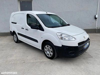 Culoarealb Utilizat 2015 Peugeot Partner Monovolum | 6.750 EUR