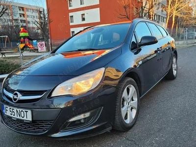 Negru Utilizat 2014 Opel Astra Sport Break | 5.450 EUR (Preț OK)