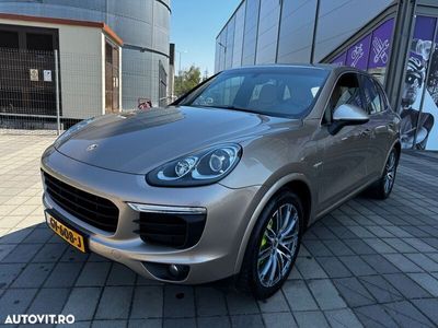 Porsche Cayenne S E-Hybrid