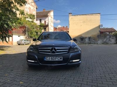 Mercedes C220