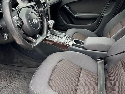 Second-hand Audi A4 Allroad Sport 177 CP (130 kW) 2013 Culoarealb Break