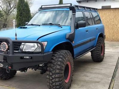Culoarealbastru Utilizat 2003 Nissan Patrol SUV | 25.000 EUR