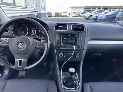 Negru Second-hand 2010 VW Golf VI Hatchback | 5.850 EUR (Puțin scump)