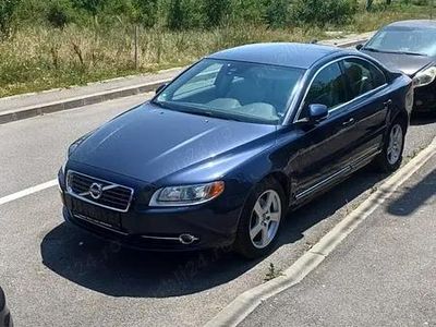 Second-hand Volvo S80 190 CP (139 kW) 2014 Albastru Berlinǎ