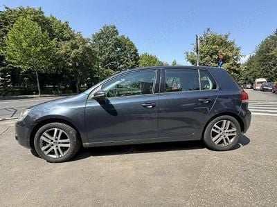 Albastru Utilizat 2009 VW Golf VI Hatchback | 3.999 EUR (Preț OK)