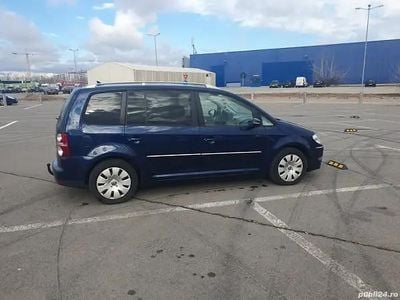 Second-hand VW Touran 105 CP (77 kW) 2010 Monovolum