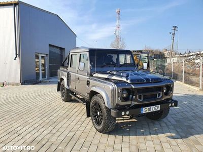 second-hand Land Rover Defender 110 S/W