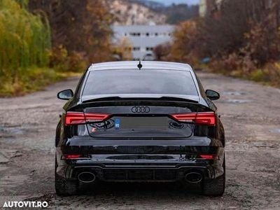 Culoarenegru Second-hand 2018 Audi RS3 Sport Berlinǎ | 34.500 EUR
