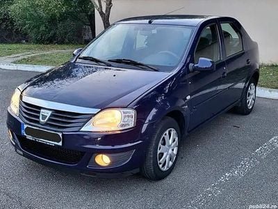 Second-hand Dacia Logan 75 CP (55 kW) 2013 Albastru Berlinǎ