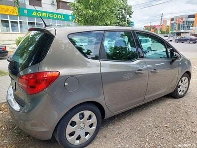 Second-hand Opel Meriva 90 CP (66 kW) 2012 Maro Monovolum