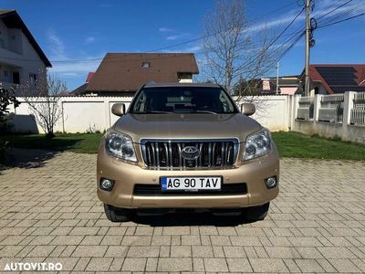 second-hand Toyota Land Cruiser 3.0l Turbo D-4D Aut. AVS 7 Locuri Luxury