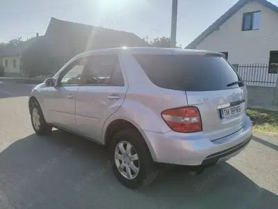 Mercedes ML320