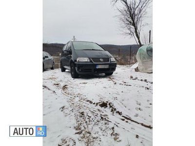 Second-hand VW Sharan 90 CP (66 kW) 2006 Albastru Monovolum