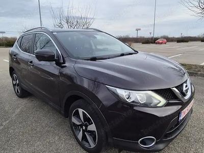 Second-hand Nissan Qashqai 110 CP (80 kW) 2015 Violet SUV