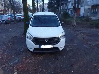Alb Second-hand 2021 Dacia Lodgy Monovolum | 10.950 EUR (Puțin scump)