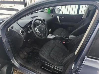 Gri Second-hand 2007 Nissan Qashqai SUV | 4.300 EUR (Puțin scump)