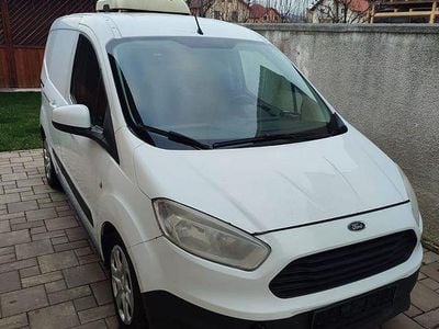 Culoarealb Second-hand 2016 Ford Courier Monovolum | 2.500 EUR