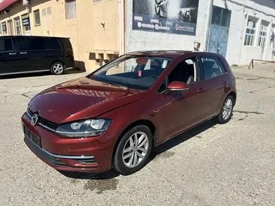 Second-hand VW Golf VII 150 CP (110 kW) 2019 Rosu Hatchback