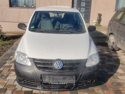 Alb Utilizat 2010 VW Fox Hatchback | 2.400 EUR