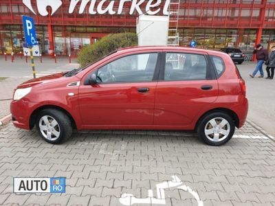 Rosu Utilizat 2009 Chevrolet Aveo Hatchback | 2.390 EUR