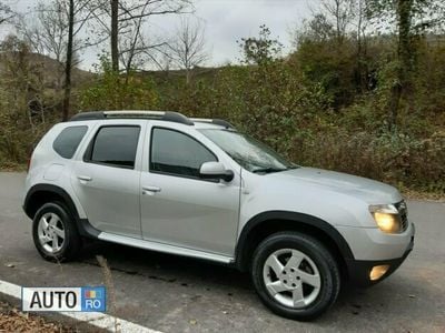 Second-hand Dacia Duster 110 CP (80 kW) 2012 Argintiu SUV