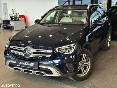 Second-hand Mercedes GLC300e 306 CP (225 kW) 2021 Culoarealbastru SUV