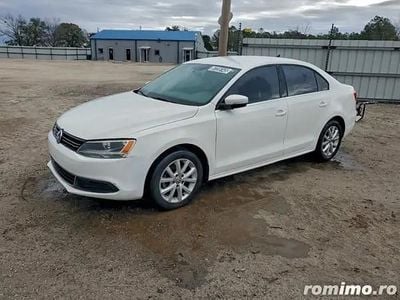 Utilizat 2014 VW Jetta S Berlinǎ | 4.000 EUR