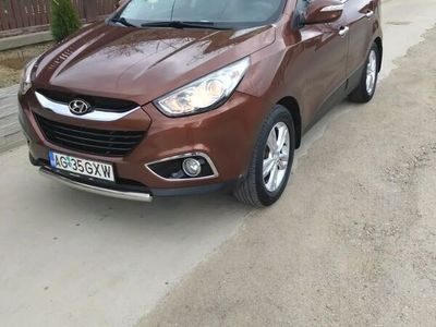 second-hand Hyundai ix35 2.0 CRDI 4WD Style Heat