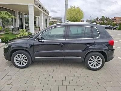 Culoarenegru Utilizat 2015 VW Tiguan Exclusive SUV | 12.990 EUR (Preț bun)
