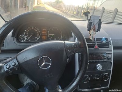 Mercedes A180