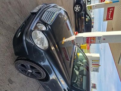 Gri Utilizat 2004 Mercedes E220 Berlinǎ | 2.500 EUR
