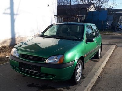 Verde Utilizat 2000 Ford Fiesta Hatchback | 850 EUR
