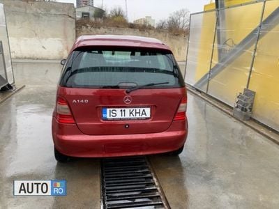 Roșu Utilizat 1998 Mercedes A140 Hatchback | 900 EUR