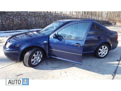 Second-hand VW Bora 105 CP (77 kW) 2001 Berlinǎ