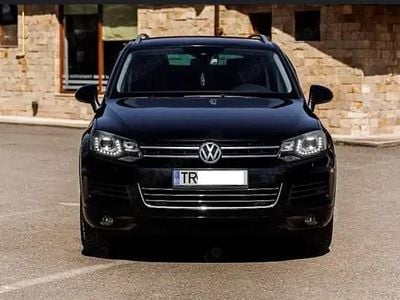 Second-hand VW Touareg 245 CP (180 kW) 2012 Negru SUV