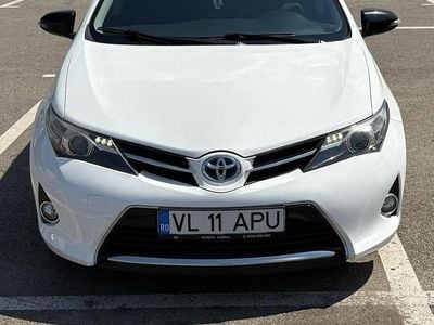 Toyota Auris Hybrid