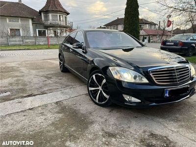 Mercedes S320