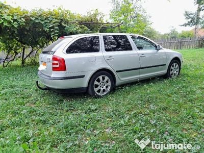 Gri Utilizat 2005 Skoda Octavia Break | 2.600 EUR (Preț OK)