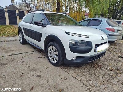 Culoarealb Second-hand 2017 Citroën C4 Feel SUV | 8.490 EUR (Preț OK)