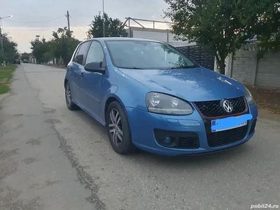Albastru Second-hand 2005 VW Golf V Hatchback | 2.900 EUR (Preț OK)