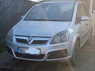Utilizat 2006 Opel Zafira Monovolum | 1.550 EUR (Scump)