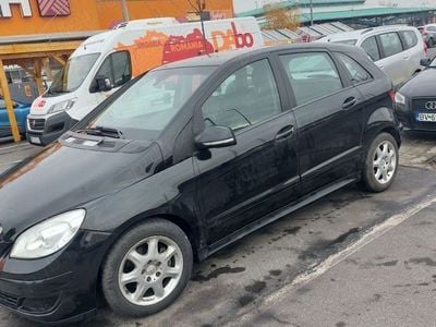 Mercedes B180