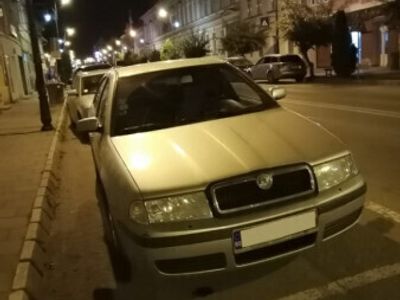 second-hand Skoda Octavia 1 2.0 benzina.